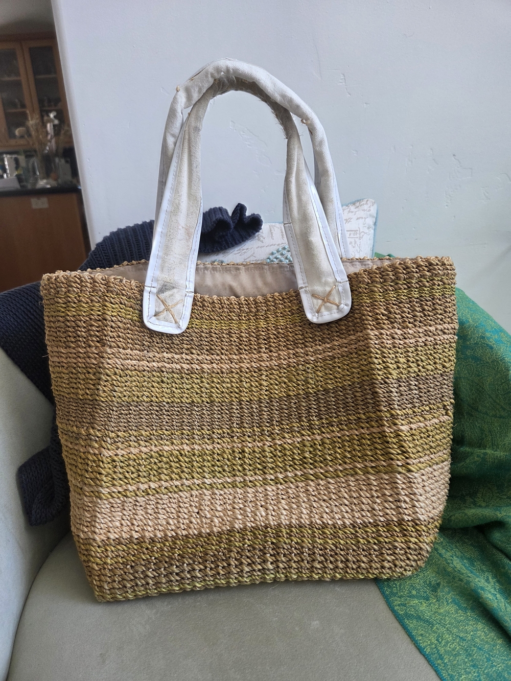Handwoven Straw Tote with Pink Floral Embroidery and White Handles - Picture 2 of 6
